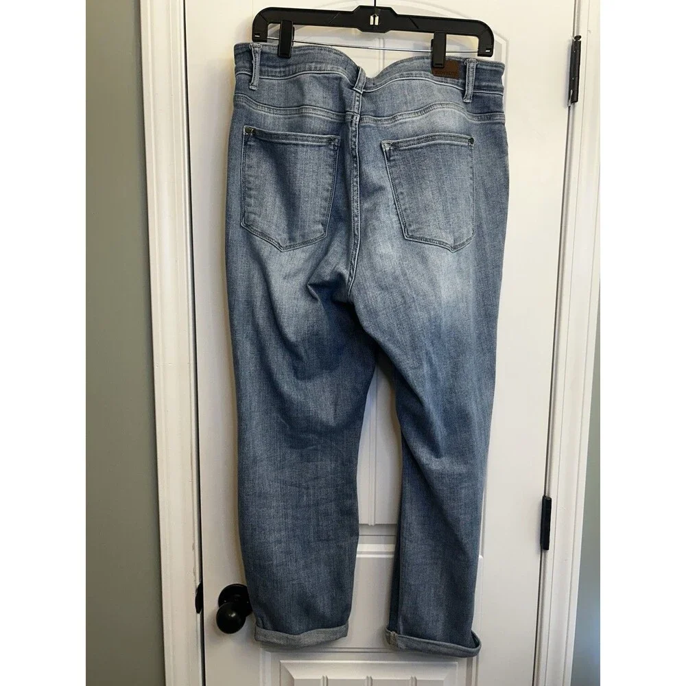 Judy Blue Boyfriend Jeans 14W Plus Mid Wash Cuffed Stretch Denim Casual Comfort